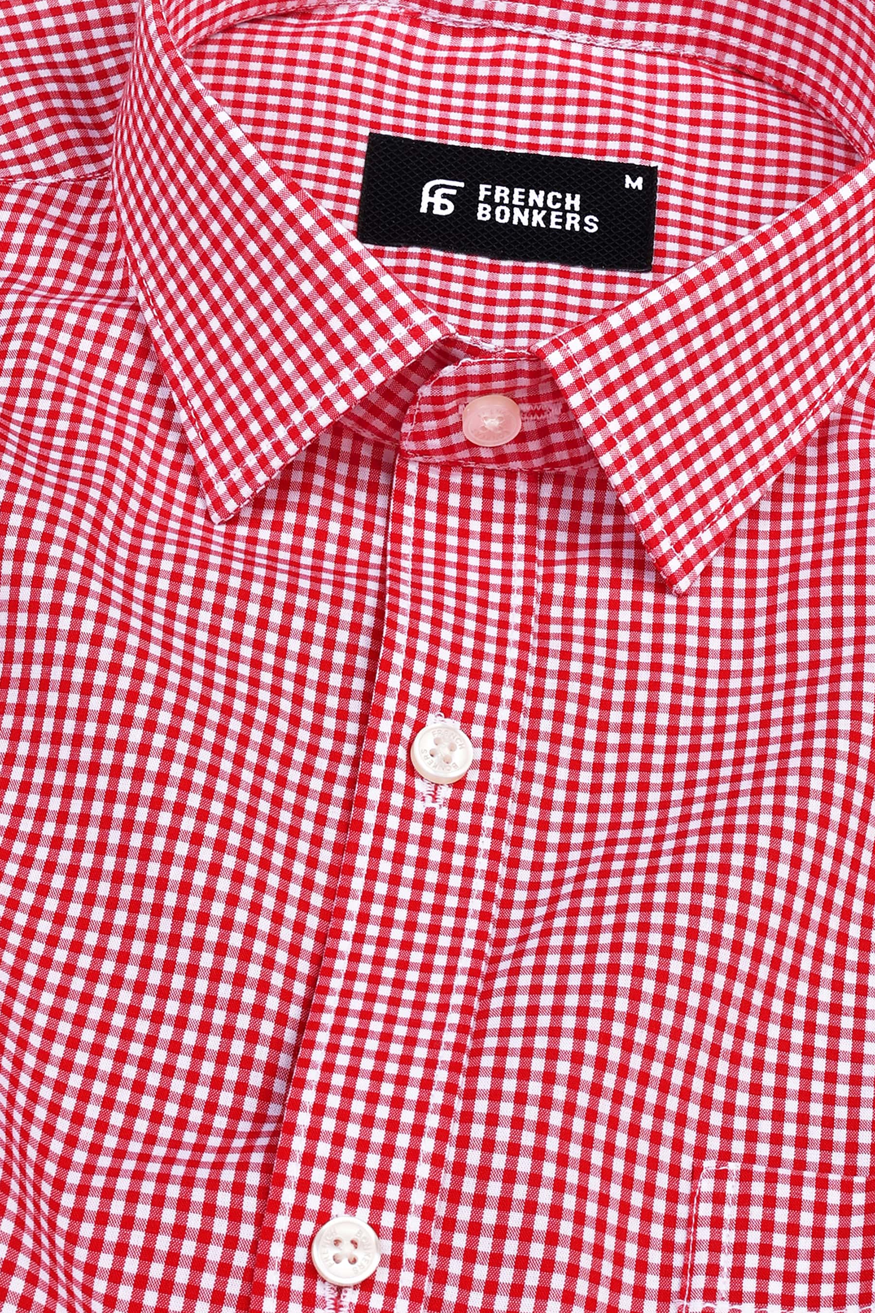 Red carpet on snow white pin check cotton shirt