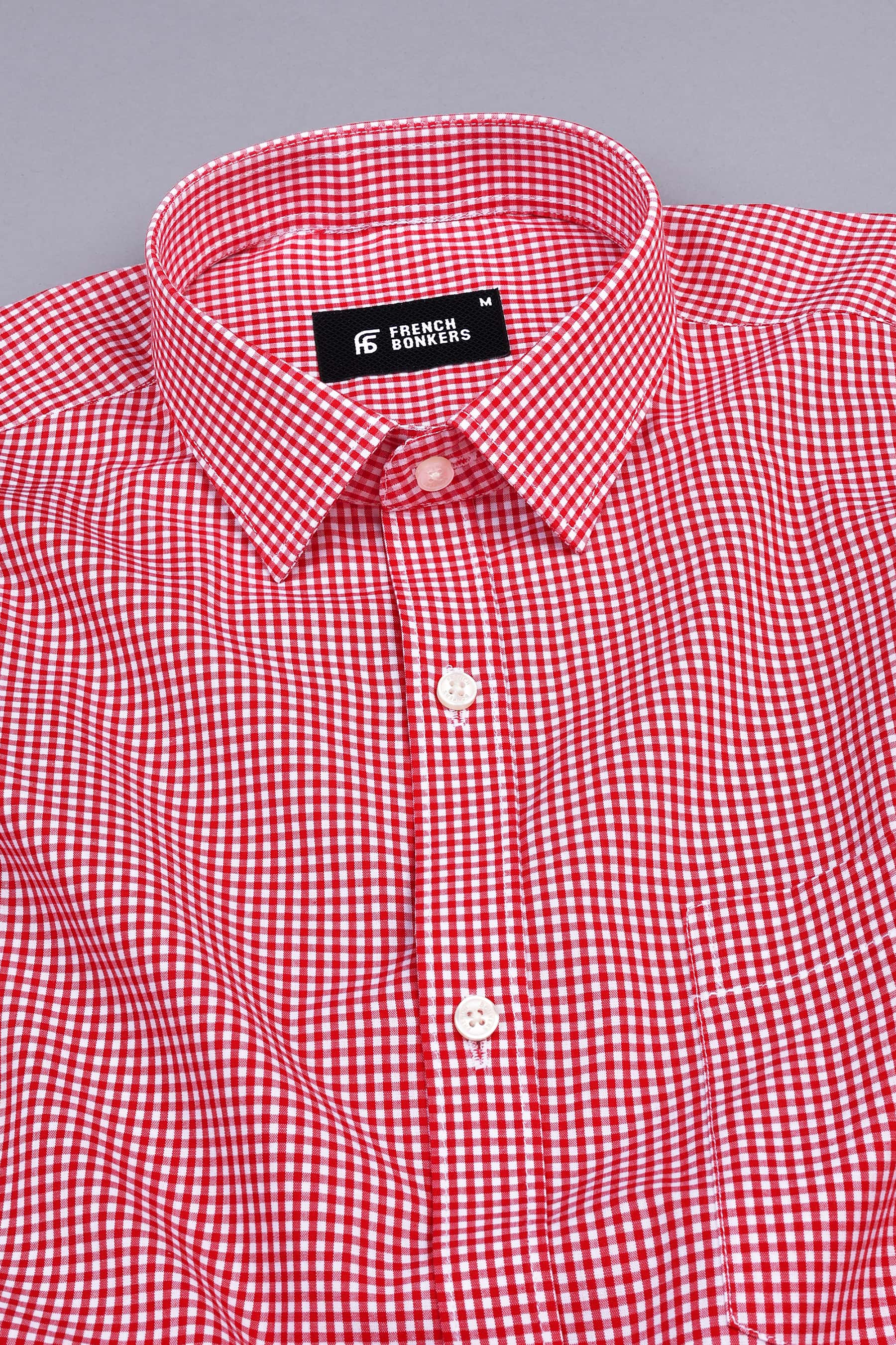 Red carpet on snow white pin check cotton shirt