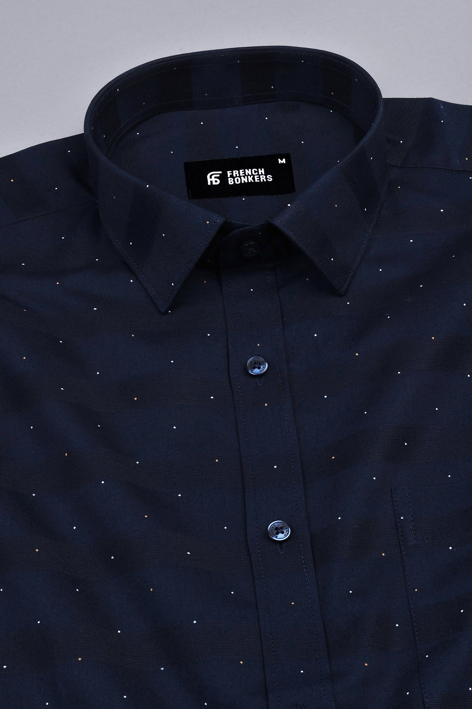 Yankees blue with dot printed awning stripe shirt