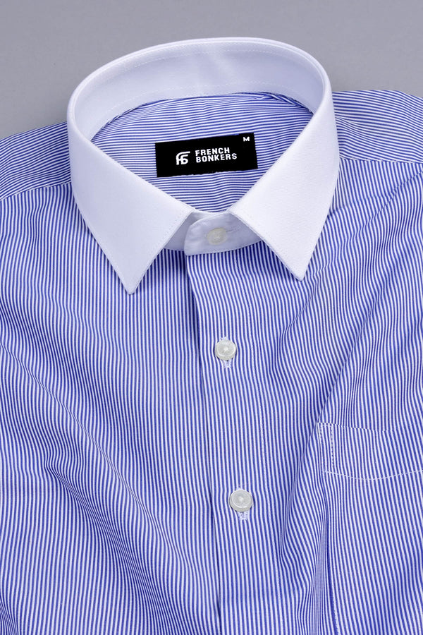 White with blue lines seamless stripe shirt