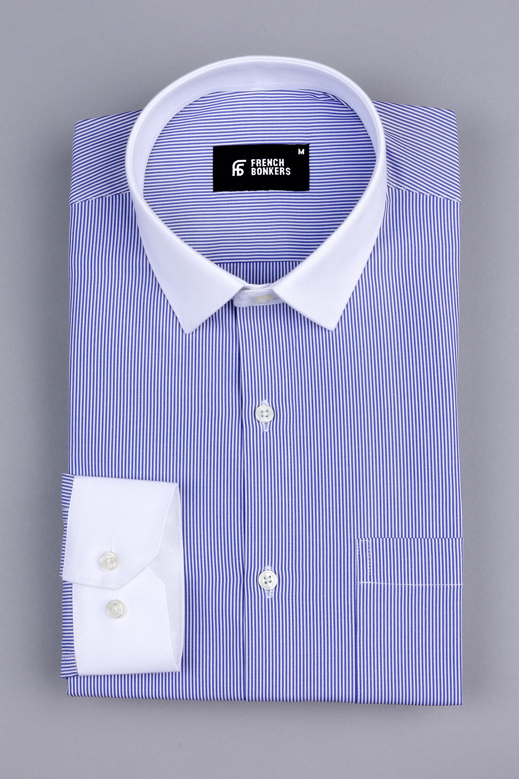 White with blue lines seamless stripe shirt