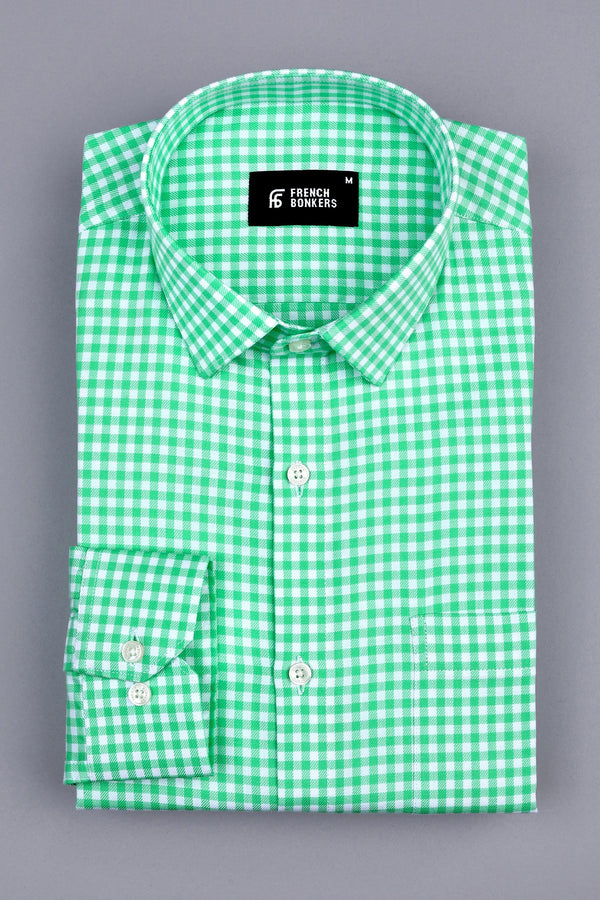 Classic parrot green with white twill check shirt